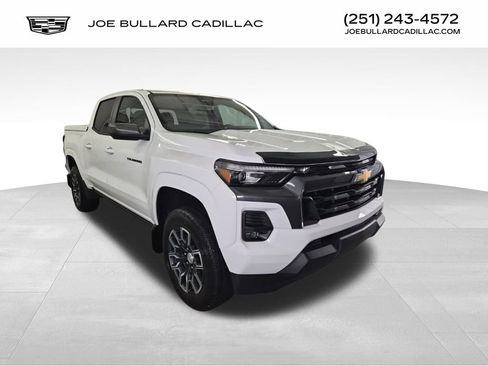 Used 2024 Chevrolet Colorado LT w/ LT Convenience Package III image 1