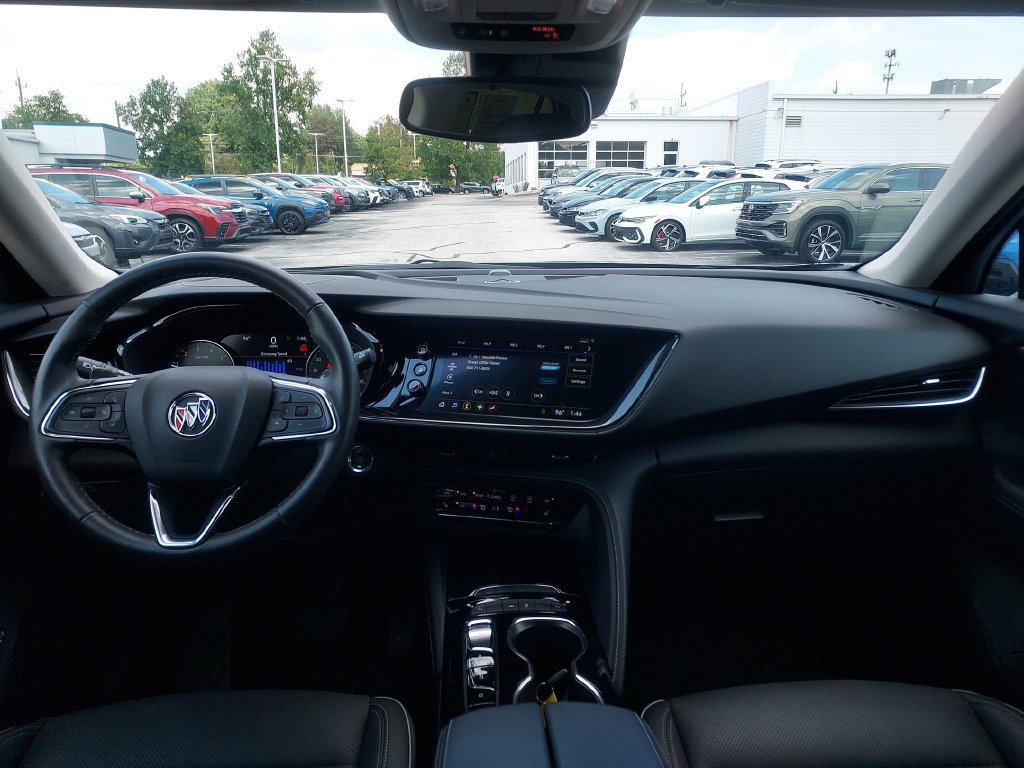 Used 2023 Buick Envision Essence FWD image 9