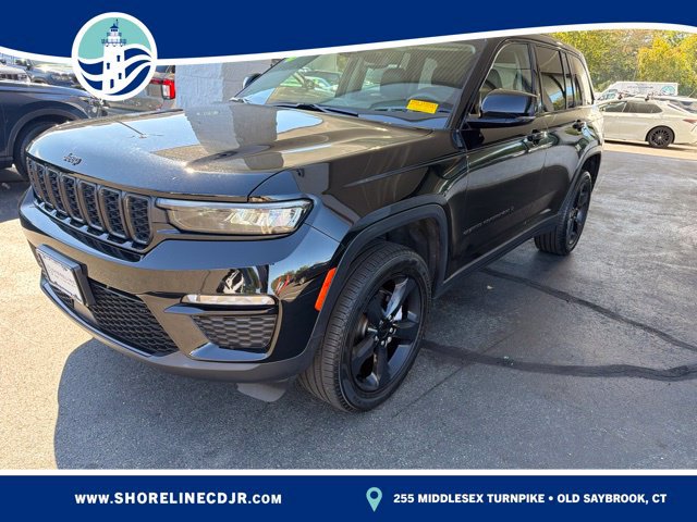 Used 2023 Jeep Grand Cherokee Limited w/ Black Appearance Package AWD/4WD image 1
