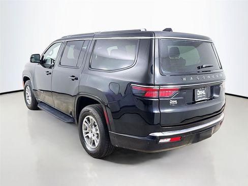 Used 2024 Jeep Wagoneer 4WD w/ Convenience Group I image 10