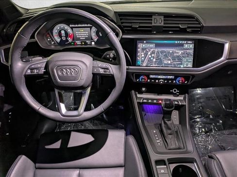 Certified 2024 Audi Q3 2.0T Premium Plus image 18