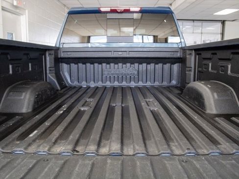 Used 2024 Chevrolet Silverado 3500 High Country w/ Technology Package image 8