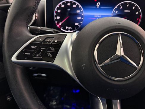 Used 2023 Mercedes-Benz C 300 Sedan image 15