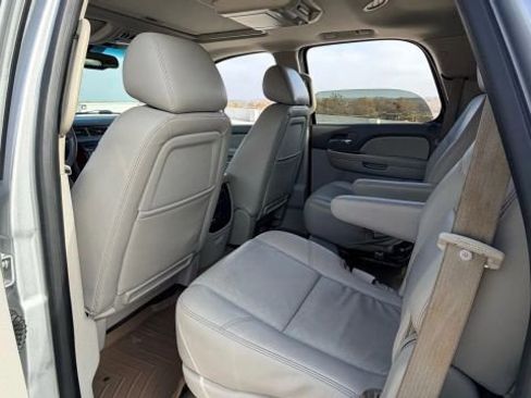 Used 2013 Chevrolet Tahoe LTZ image 30