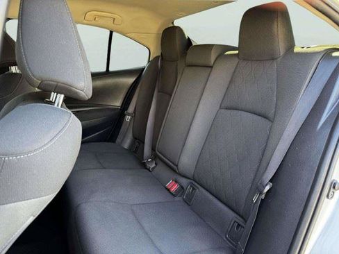 Used 2020 Toyota Corolla LE FWD image 34