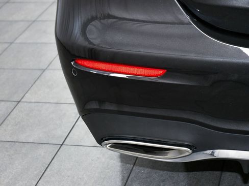 Used 2023 Mercedes-Benz E 350 4MATIC Sedan image 82