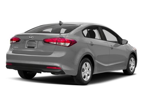 Used 2017 Kia Forte LX FWD image 2
