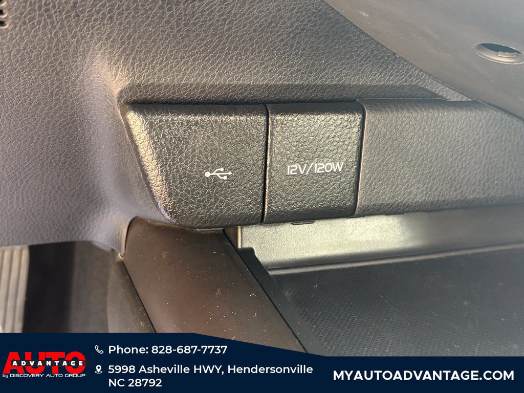 Used 2024 Toyota Camry SE FWD image 16