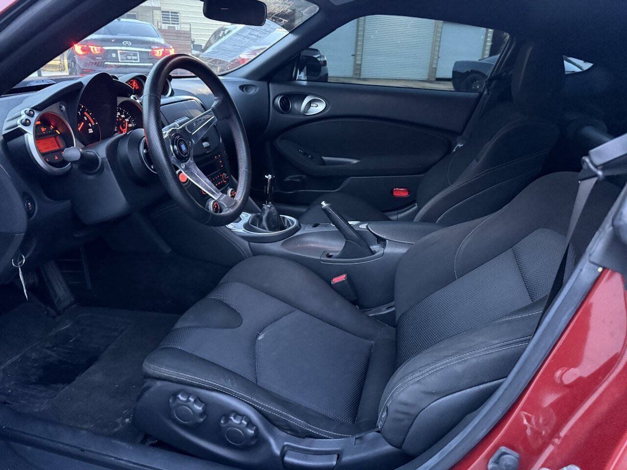Used 2015 Nissan 370Z Coupe w/ Aerodynamics Package RWD image 12
