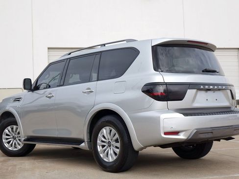 Used 2021 Nissan Armada SV RWD image 4