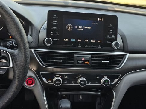 Used 2018 Honda Accord LX image 15