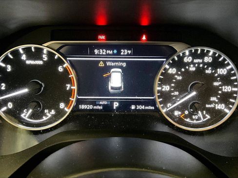 Used 2021 Nissan Rogue SV image 19