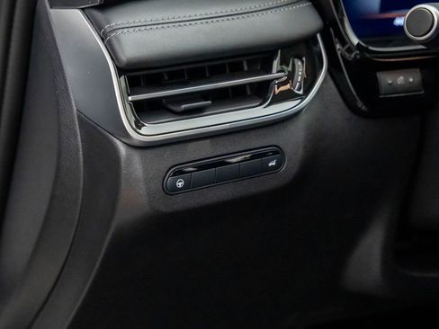 Used 2023 INFINITI QX60 Sensory w/ Cargo Package image 22