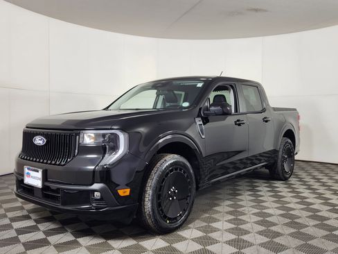 New 2026 Ford Maverick Lobo image 3