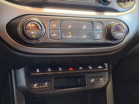 Used 2021 Chevrolet Colorado ZR2 w/ ZR2 Midnight Special Edition image 22