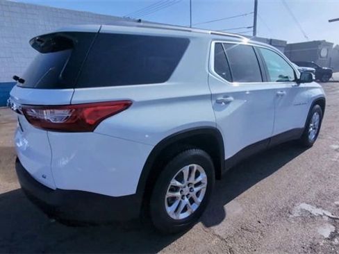 Used 2018 Chevrolet Traverse LT image 8