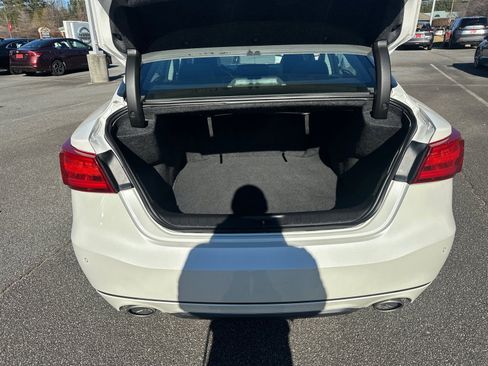 Used 2017 Nissan Maxima Platinum image 18