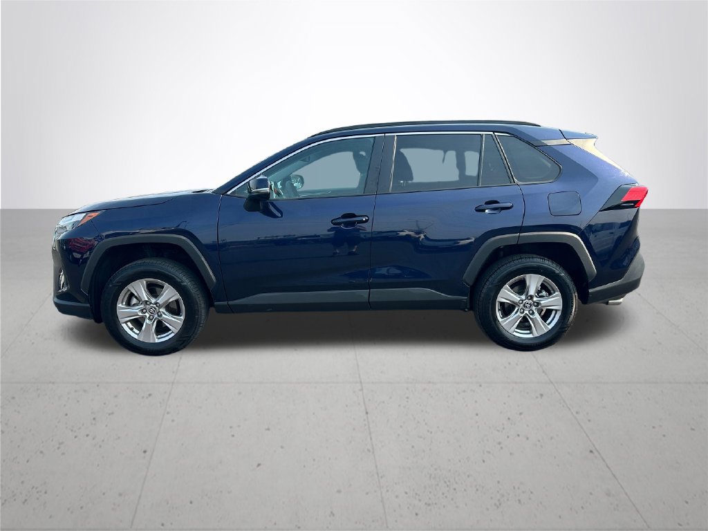 Used 2025 Toyota RAV4 XLE AWD/4WD image 10