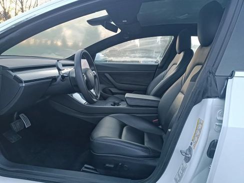 Used 2020 Tesla Model 3 Standard Range Plus RWD image 16