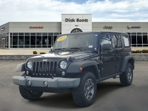 Used 2015 Jeep Wrangler Unlimited Rubicon w/ Connectivity Group image 2