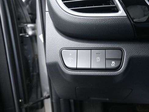 Used 2025 Kia Seltos S image 15