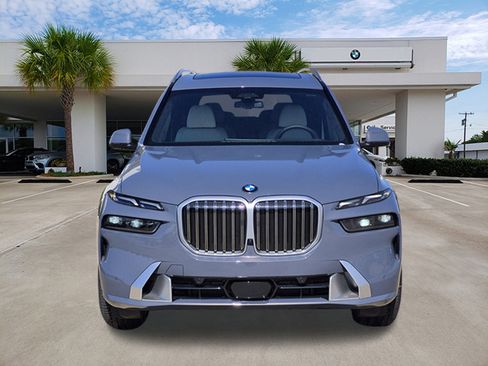 New 2026 BMW X7 xDrive40i w/ Executive Package image 2
