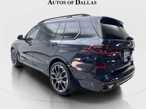 Used 2024 BMW X7 xDrive40i w/ M Sport Package AWD/4WD image 9