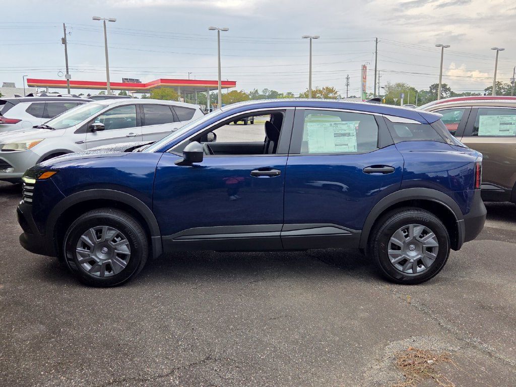 New 2027 Nissan Kicks S FWD image 2