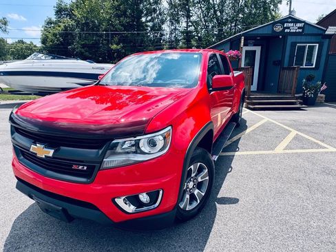 Used 2015 Chevrolet Colorado Z71 AWD/4WD image 8