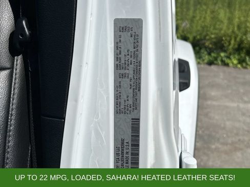 Used 2021 Jeep Wrangler Unlimited Sahara w/ Dual Top Group AWD/4WD image 10