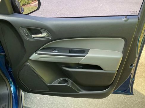 Used 2019 Chevrolet Colorado LT w/ Safety Package RWD image 36
