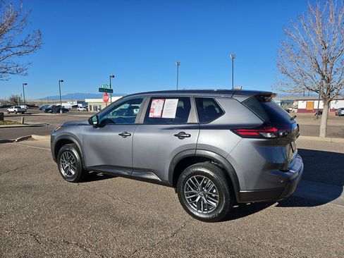 Used 2024 Nissan Rogue S image 3