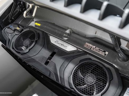 Used 2022 Porsche 911 Turbo image 21