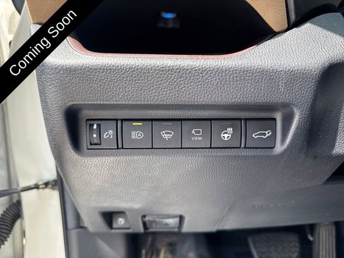 Used 2021 Toyota RAV4 Limited image 32