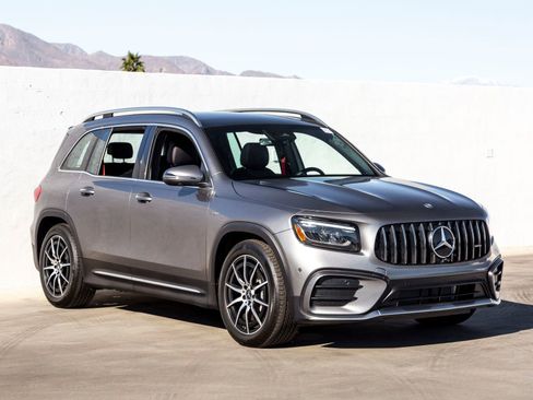 New 2025 Mercedes-Benz GLB 35 AMG 4MATIC image 2