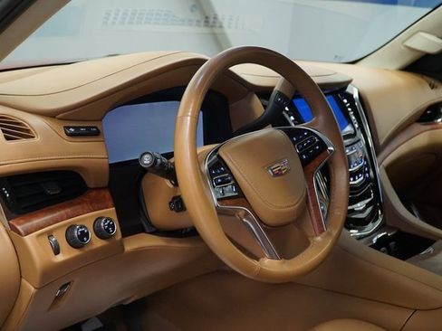 Used 2015 Cadillac Escalade Platinum image 12