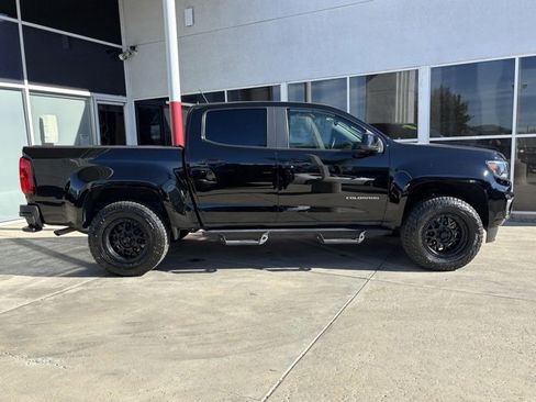 Used 2022 Chevrolet Colorado LT image 2