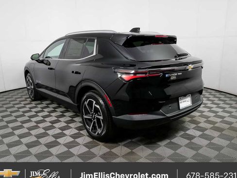 New 2026 Chevrolet Equinox EV LT image 28