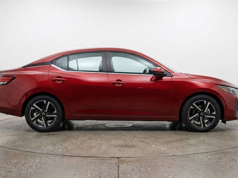 Used 2025 Nissan Sentra SV image 11