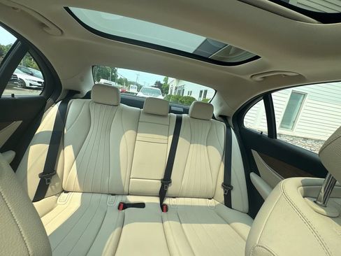 Used 2022 Mercedes-Benz E 350 4MATIC Sedan w/ Driver Assistance Package image 47