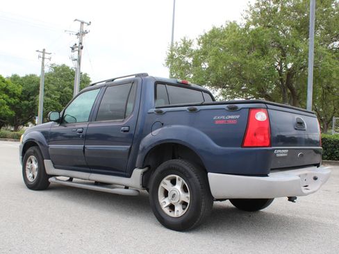 Used 2003 Ford Explorer Sport Trac XLS image 3