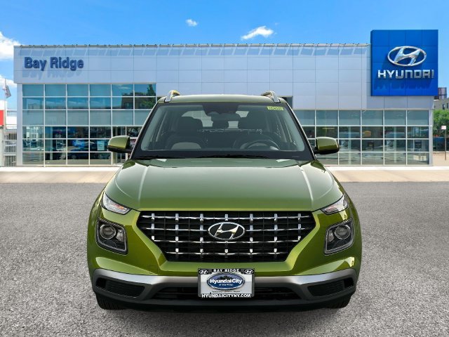 Used 2024 Hyundai Venue SEL FWD image 11