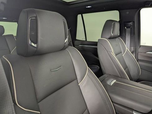 Used 2025 Cadillac Escalade Sport image 21