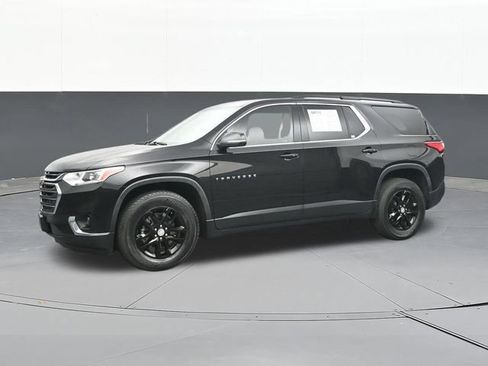 Used 2021 Chevrolet Traverse LT w/ LPO, Floor Liner Package FWD image 7