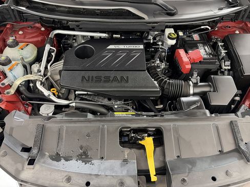 Used 2023 Nissan Rogue SV image 11