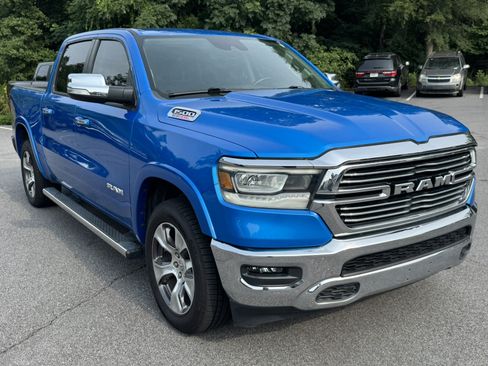 Used 2022 RAM 1500 Laramie AWD/4WD image 3