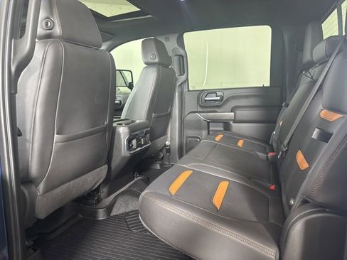 Used 2020 GMC Sierra 2500 AT4 w/ AT4 Premium Package image 12