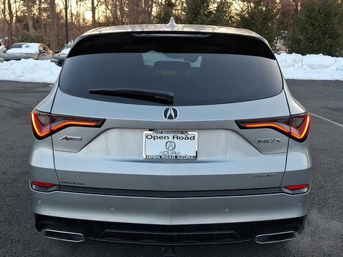 Used 2023 Acura MDX A-Spec image 5