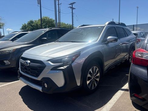 Used 2025 Subaru Outback Touring XT AWD/4WD image 1