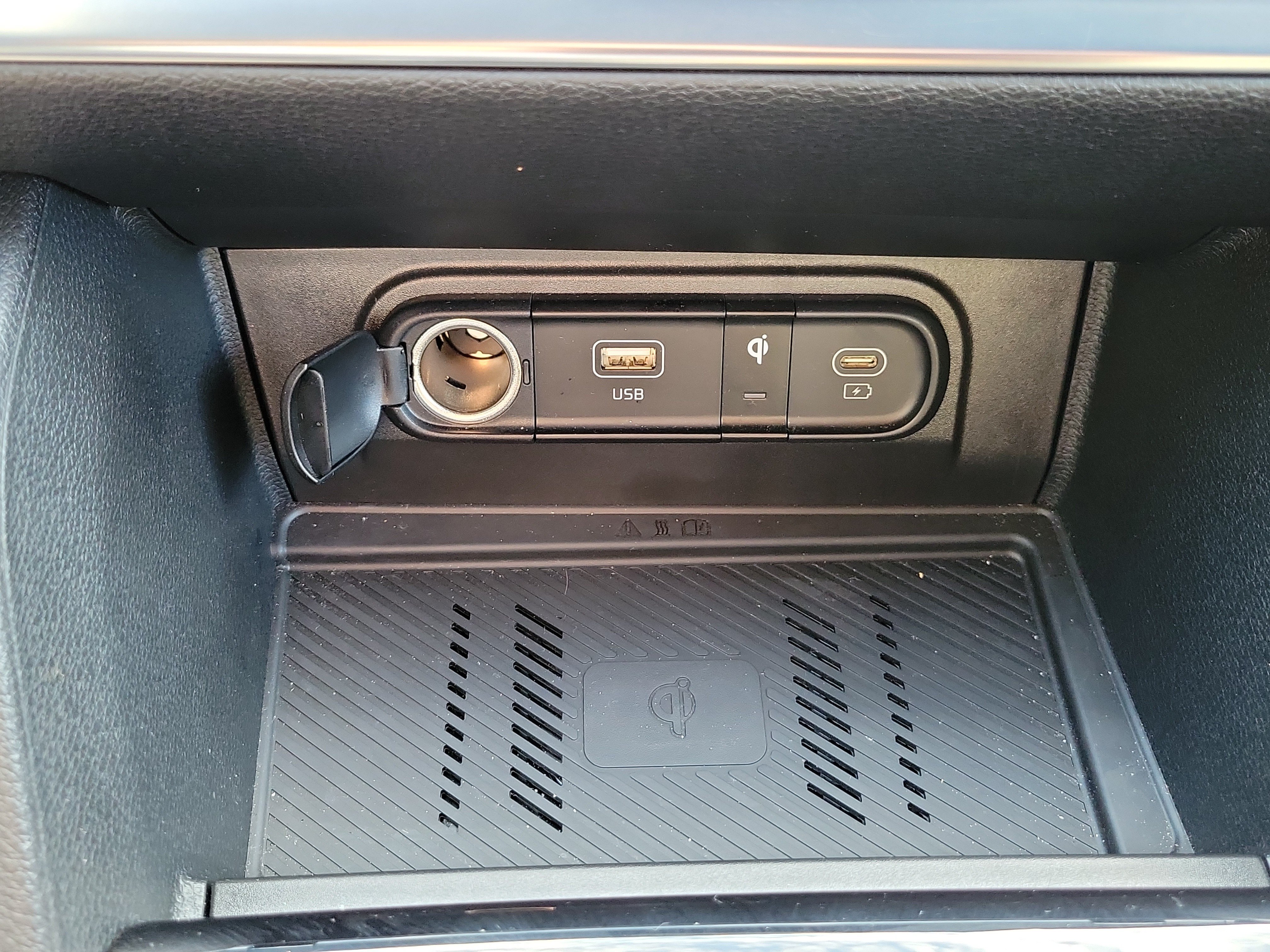 Certified 2025 Kia Sportage X-Pro Prestige AWD/4WD image 32